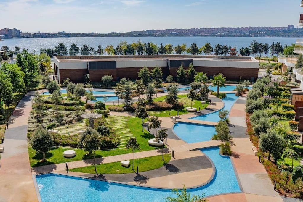 Golden Stones House Sea And Lake View イスタンブール エクステリア 写真